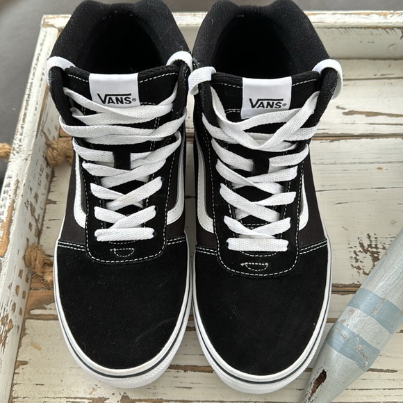 Vans HighTop Sneakers - Picture 6 of 8